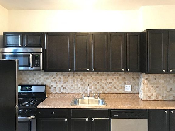 2nd image of 3149 29th St APT D6