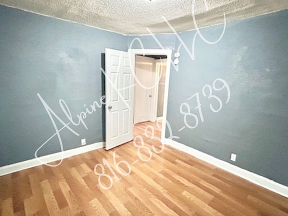 3rd image of 4943 Highland Ave