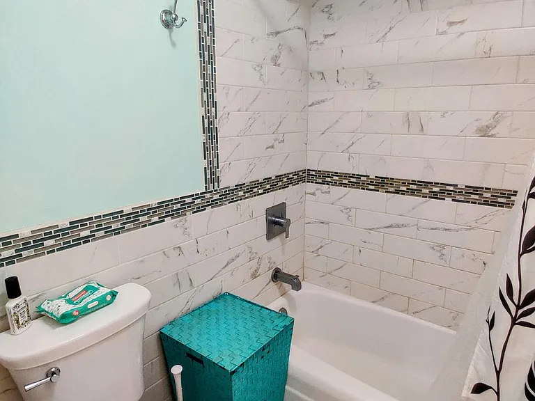 6161 N Higgins Ave #208 — Photo 4