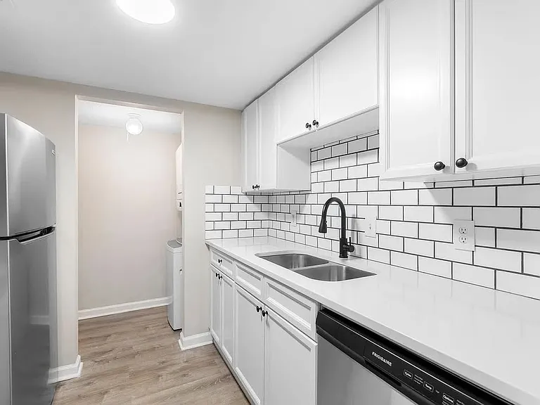 420 Elysian Fields Rd #E5 — Photo 3
