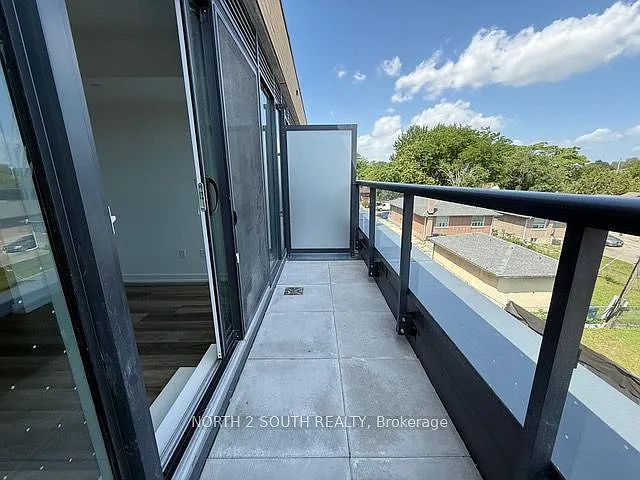6 Chartwell Rd #323 — Photo 14