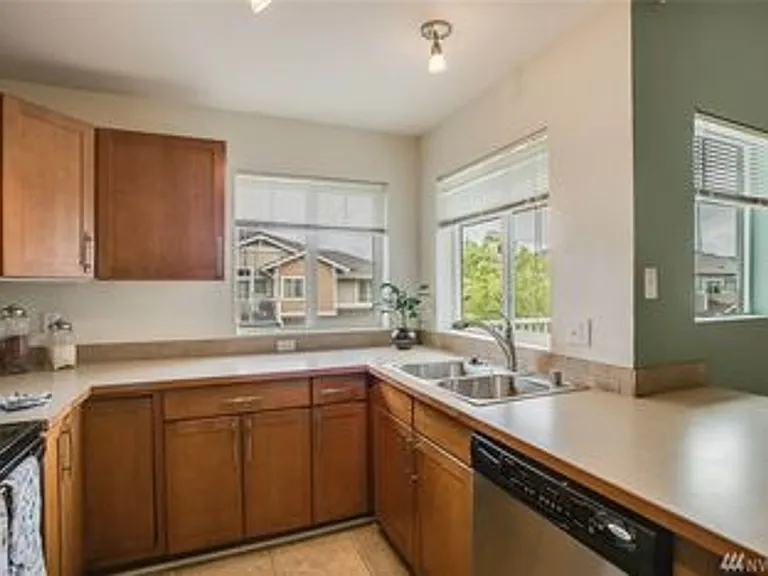 4050 S 212th Ct #D — Photo 8