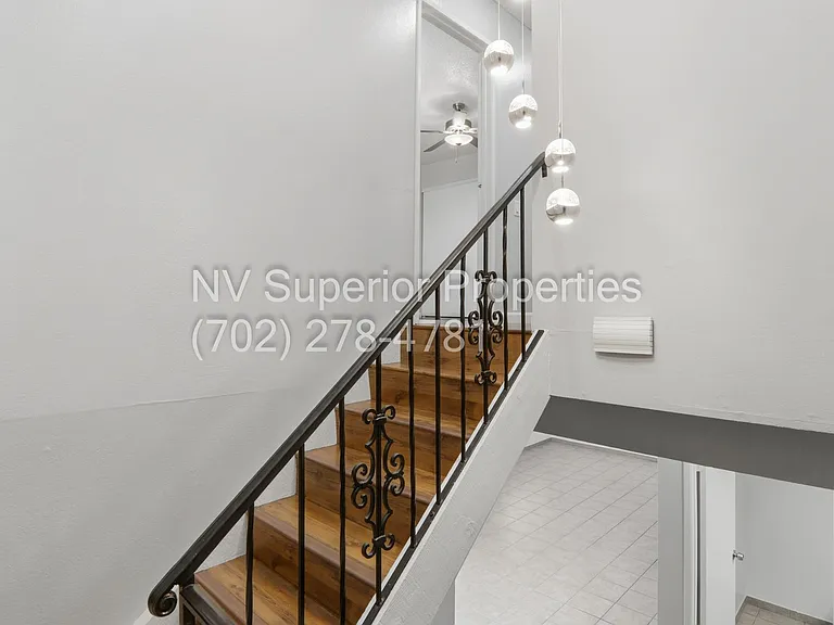 2274 E Desert Inn Rd — Photo 18