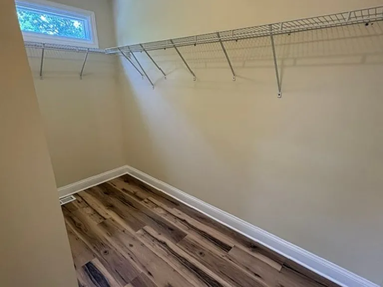 435 Pickens Ct — Photo 11