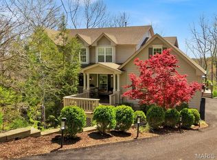 2213 Ridgley Woods Dr, Chesterfield, MO 63005