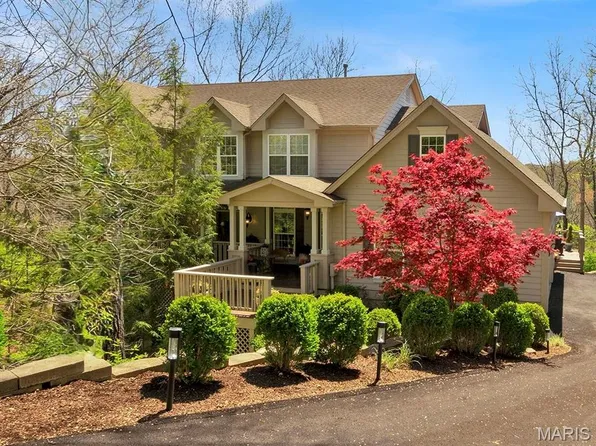 2213 Ridgley Woods Dr, Chesterfield, MO 63005