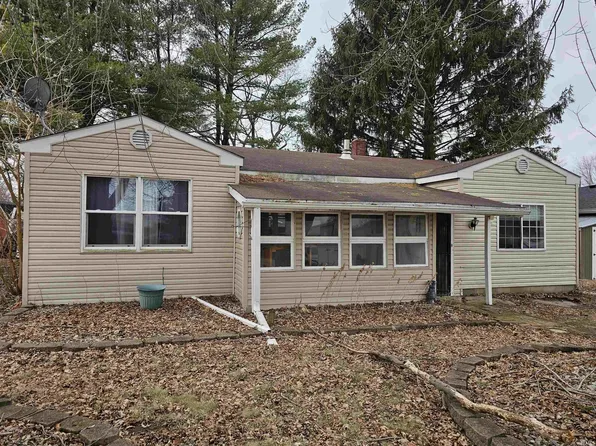 426 S Maple St, Galveston, IN 46932