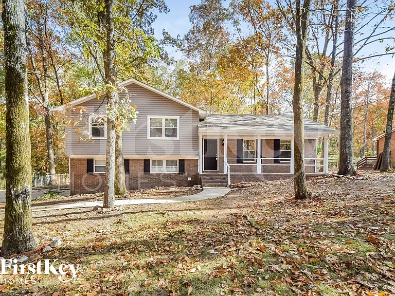 330 Navajo Pines Dr — Photo 1