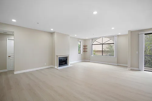1114 Campbell St #206 Photo 1