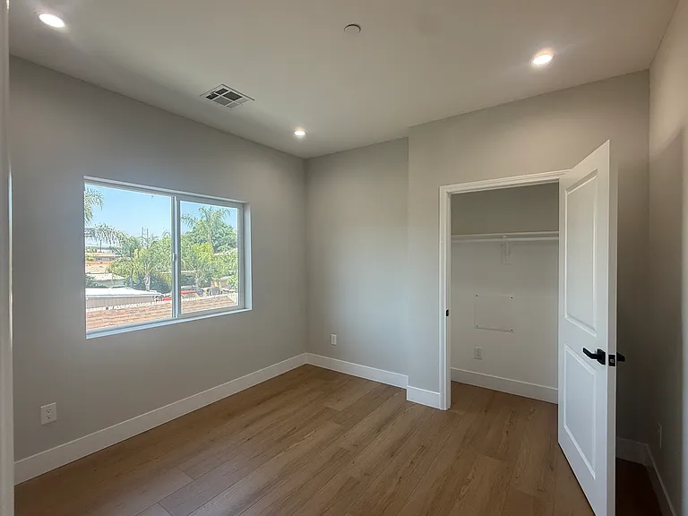 3047 Frazier St — Photo 7
