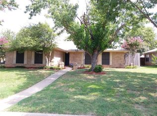 6801 Ridgetop Rd, Fort Worth, TX 76182