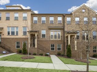 108 Grand Approach Dr, Woodstock, GA 30188