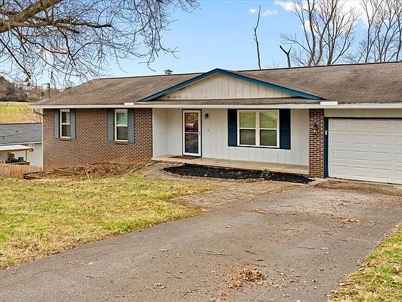 2nd image of 1305 Whittbier Dr