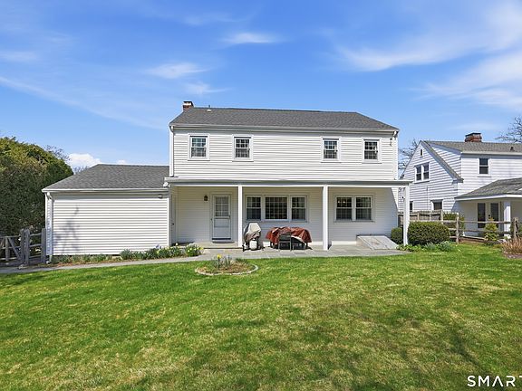 4th image of 8 Merrill Road
