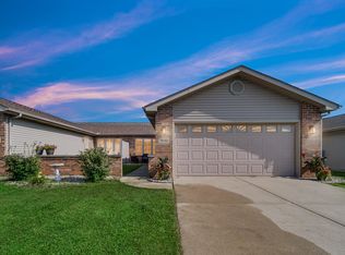 1630 Beech Dr, Crown Point, IN 46307
