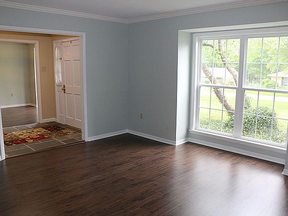 4th image of 607 Bramblewood Dr