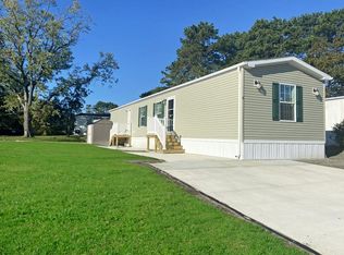 8 Bluebird Ln, Manchester Township, NJ 08759