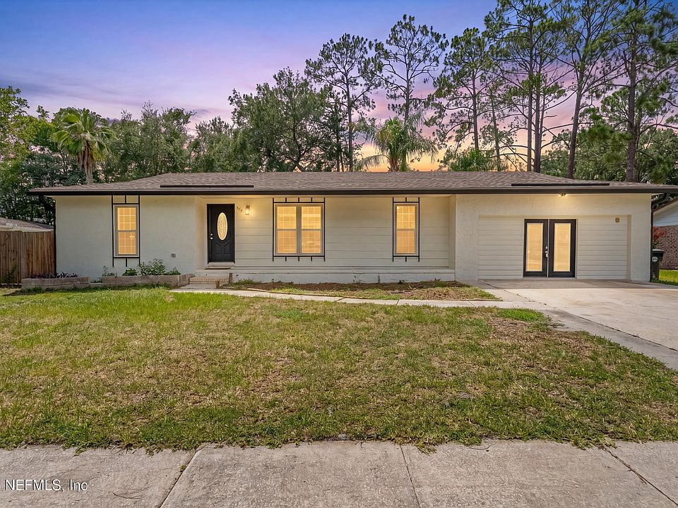 1st image of 962 GROVE PARK Drive E