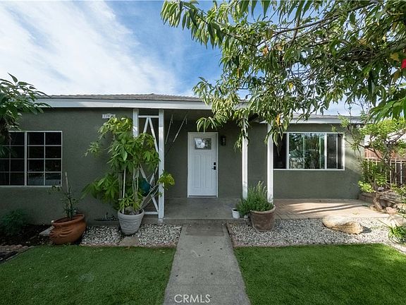 3rd image of 15719 Romar St