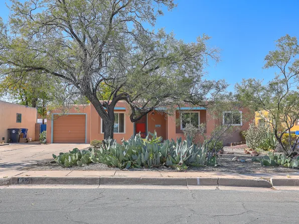 817 Quincy St NE, Albuquerque, NM 87110