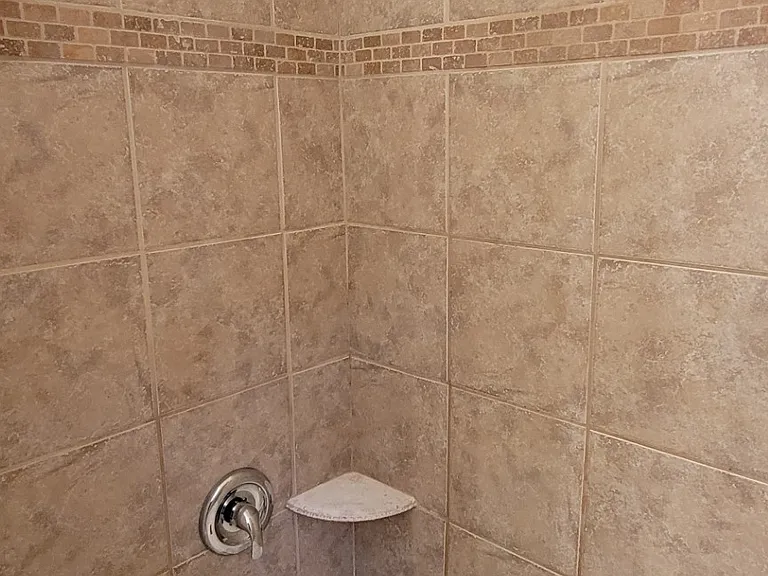 321 W Howard Ave #A — Photo 11