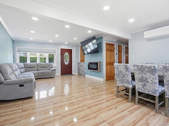 2nd image of 2151 Stewart Avenue