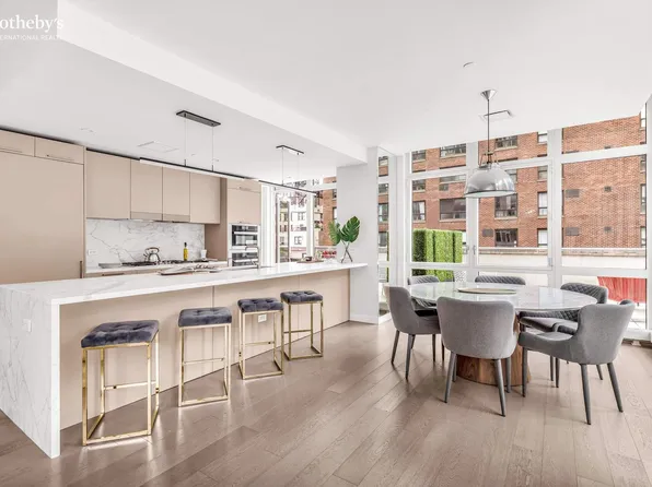 305 East 51st Street 8/9B image 3 of 19