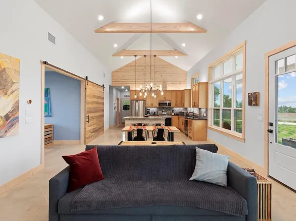 572 Hartmann Ranch Way, Fredericksburg, TX 78624