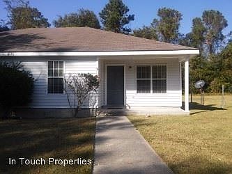 1st image of 6126-A/B Vinnie Dr