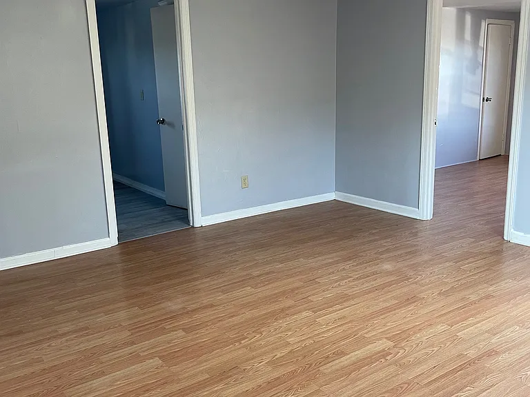 28 Cedar St #3 — Photo 10