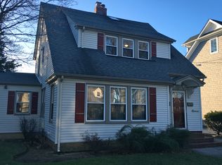 11 Arthur Ave, Lynbrook, NY 11563