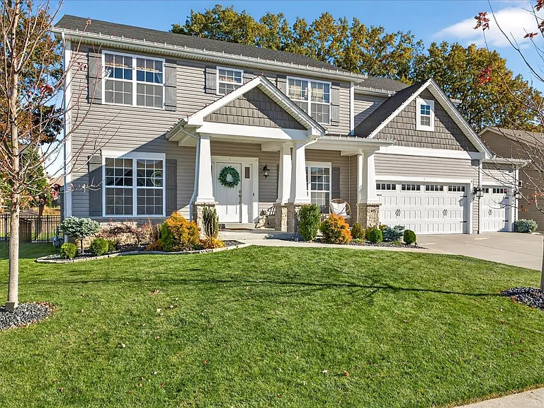 415 Filipp Ln — Photo 8