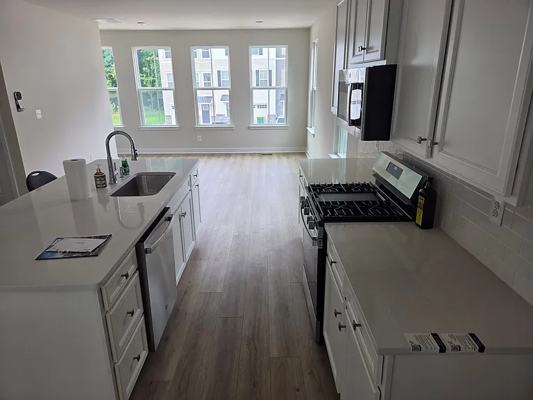 1863 Bergerac Ct — Photo 8
