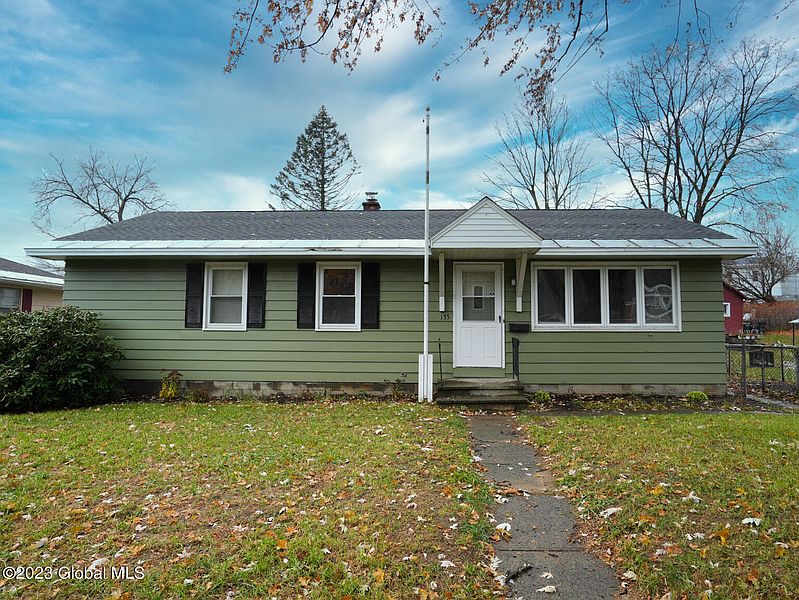 3rd image of 155 8th Avenue