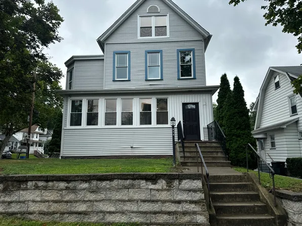 194 Washington Ave, Rutherford, NJ 07070