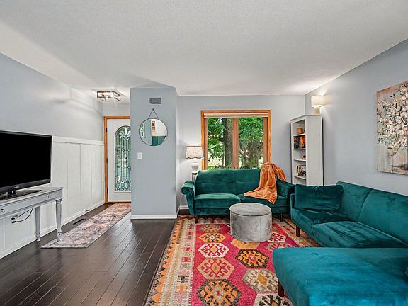 3rd image of 1504 Millpond Ct