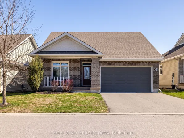 865 Tewin Cir, Ottawa, ON K4A 1K1