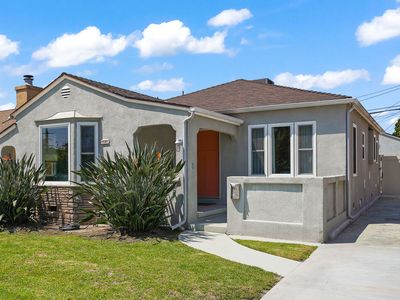 1529 S Dunsmuir Ave, Los Angeles, CA, 90019