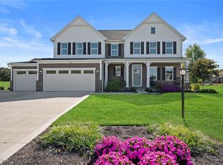 5304 Walnut Ridge Ln, Sheffield Village, OH 44054