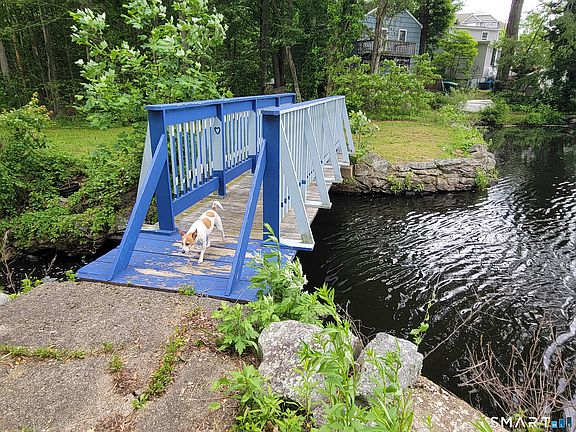 4th image of 249 Circle Drive
