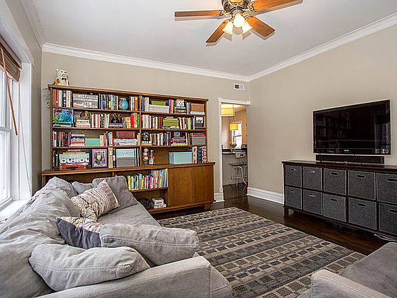 3rd image of 2319 W Waveland Ave Unit 2