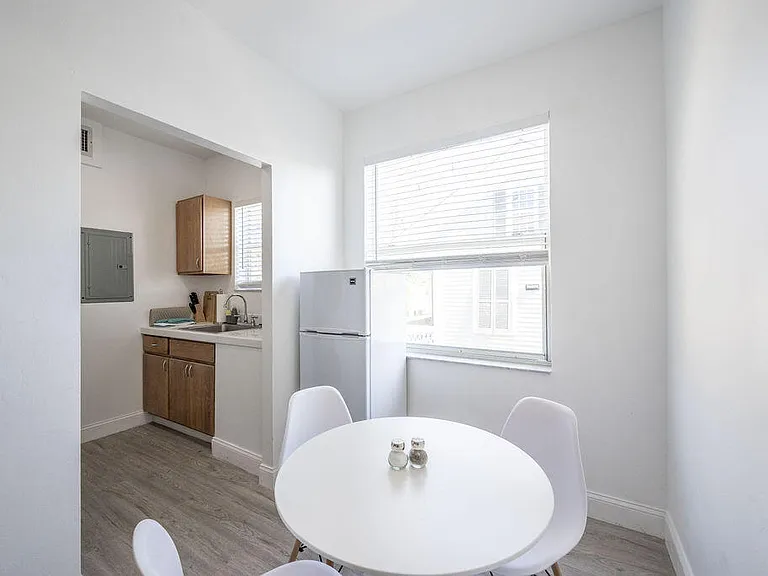 1200 Duval St #1 — Photo 3