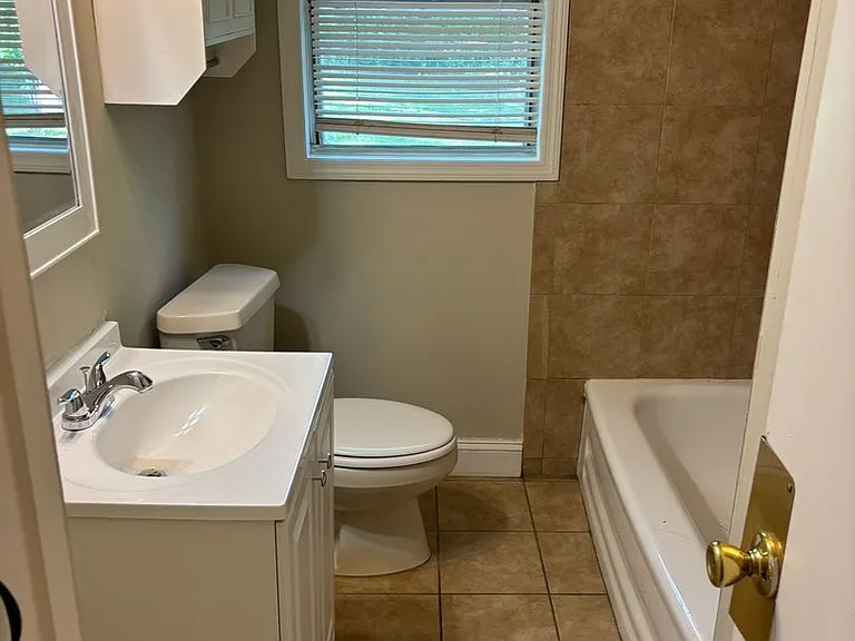 1507 Celia Dr — Photo 8