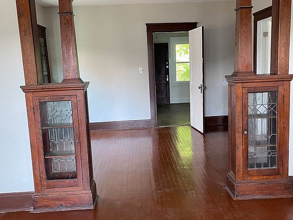 5th image of 3002 E 130th St #2