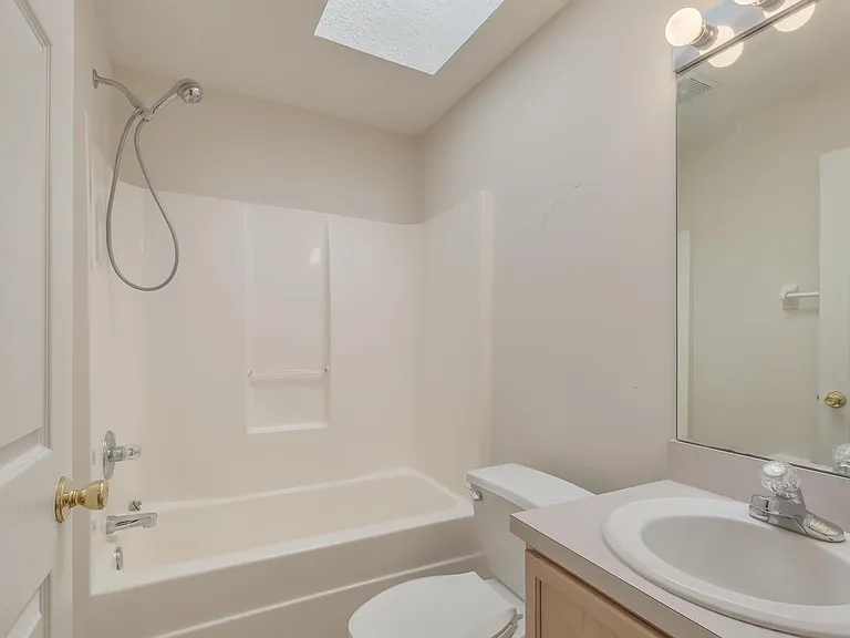 132 Marsh Island Cir — Photo 13