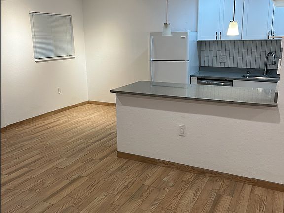2nd image of 501 Columbia Dr SE #8