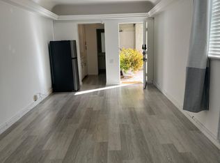 922 S Barrington Ave #1B-1BA, Los Angeles, CA 90049