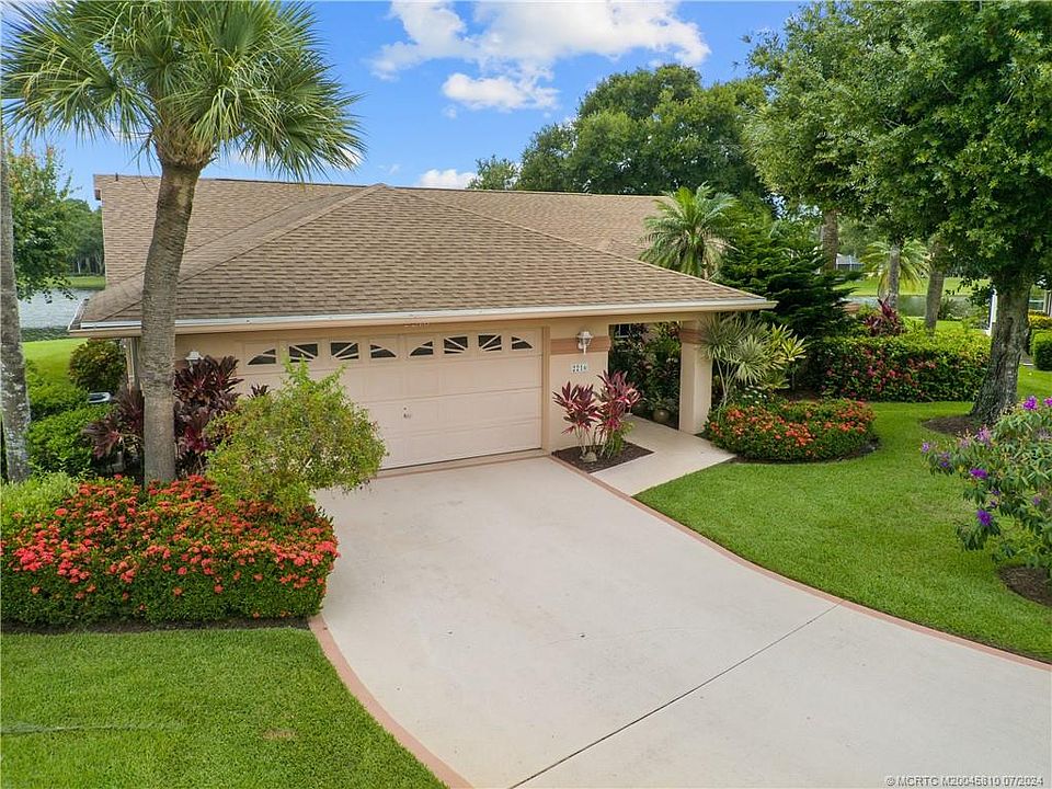 1st image of 2216 SW Oakwater Pointe