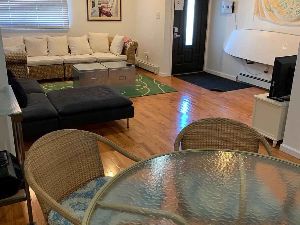 1st image of 9017 Holland Ave #1