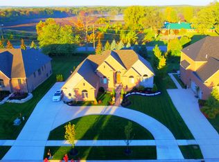 61659 W Point Dr, Washington, MI 48094